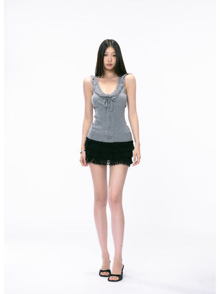 knit sleeveless blouse