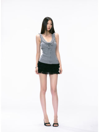 knit sleeveless blouse