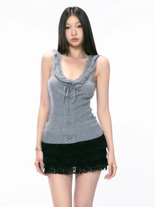 knit sleeveless blouse