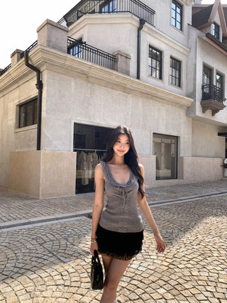 knit sleeveless blouse