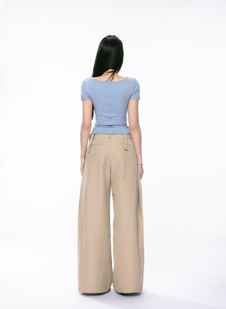 low collar Top