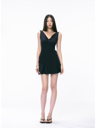 sleeveless short dress