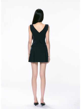sleeveless short dress
