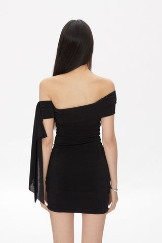 black vest dress 01