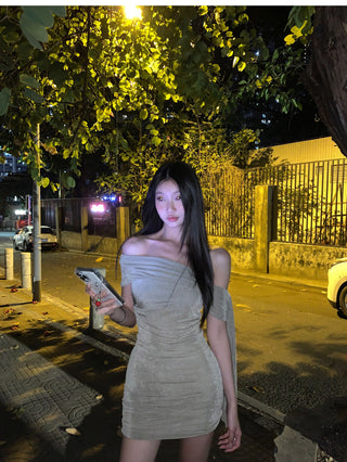 black vest dress 01