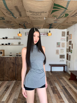 sleeveless small shirt