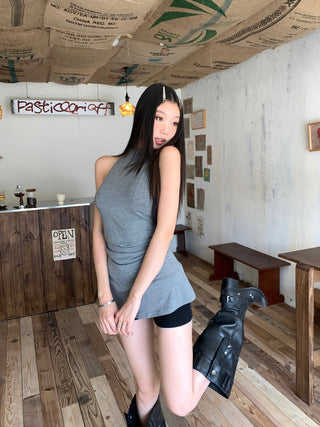 sleeveless small shirt