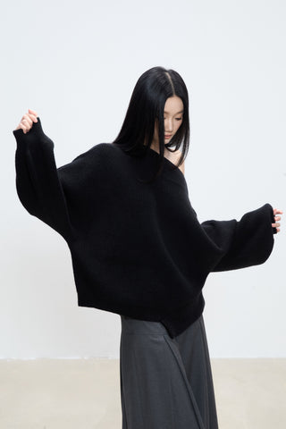 oblique shoulder sweater