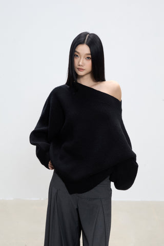 oblique shoulder sweater