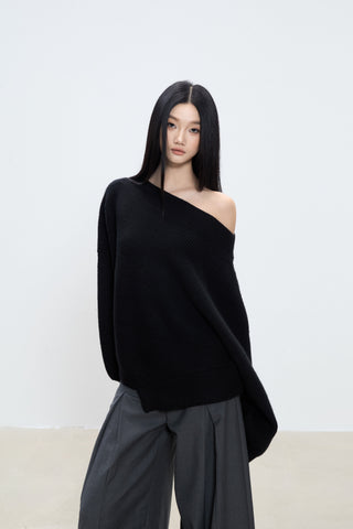 oblique shoulder sweater