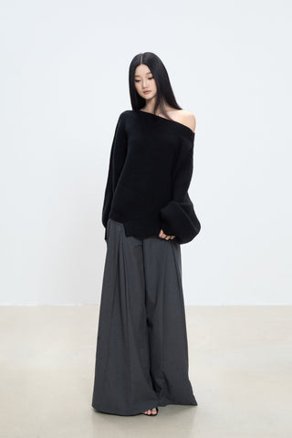 oblique shoulder sweater