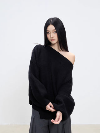 oblique shoulder sweater
