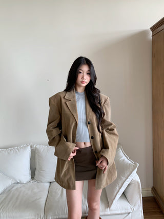 single-breasted suit jacket