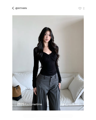 black bottoming shirt