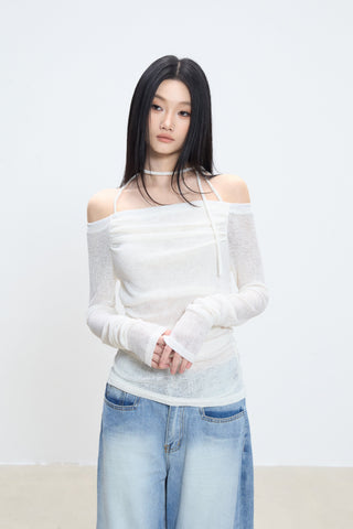 off-shoulder bottoming shirt