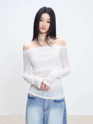 off-shoulder bottoming shirt