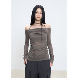 off-shoulder bottoming shirt