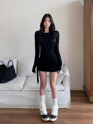 slim mid-length top