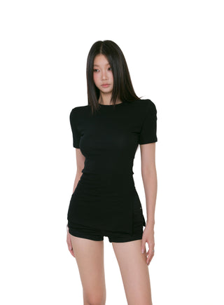 black slim tee