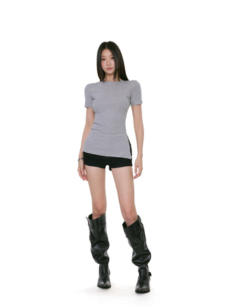 black slim tee