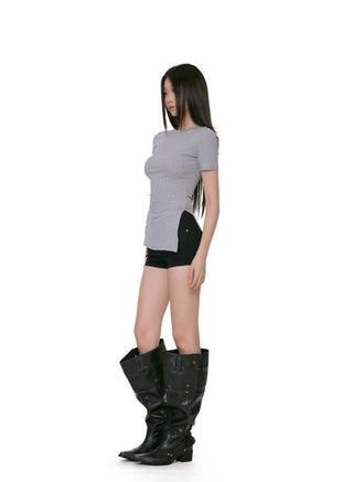 black slim tee