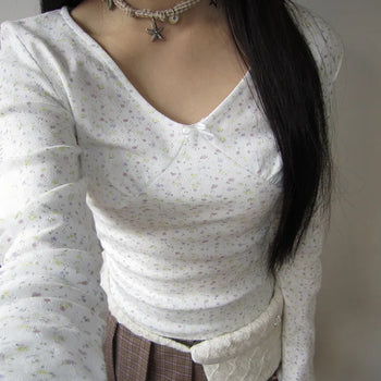 Rome Flower Ribbon V-neck Long Sleeve T-shirt