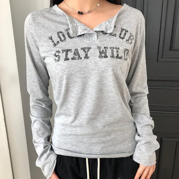Queend Lettering Button Long Sleeve T-shirt