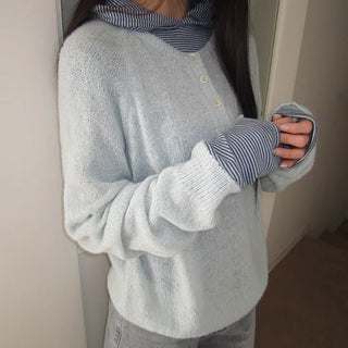 Terran Raglan Button Round Knit