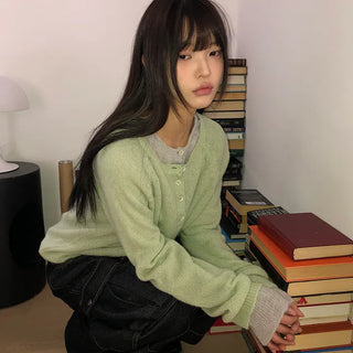 Terran Raglan Button Round Knit