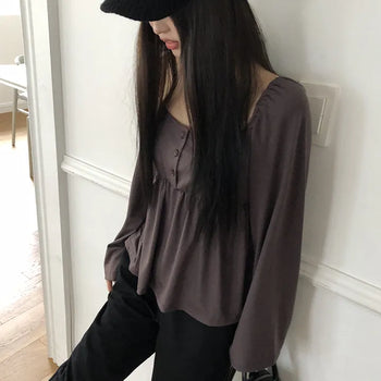 GL Flower Button Shirred Square Long Sleeve T-shirt