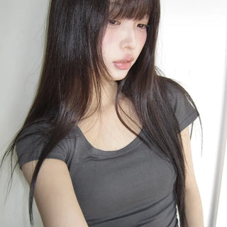 NER Deep U-Neck Round Side Shirred Short Sleeve T-Shirt