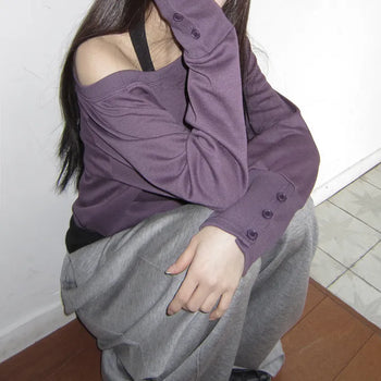 Kyuhin Sleeve Button One-Shoulder Sweatshirt