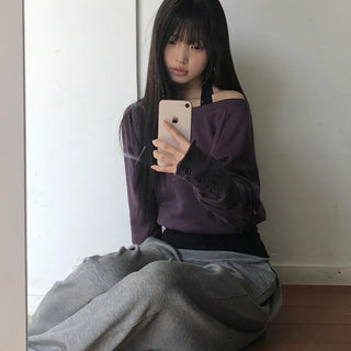 Kyuhin Sleeve Button One-Shoulder Sweatshirt