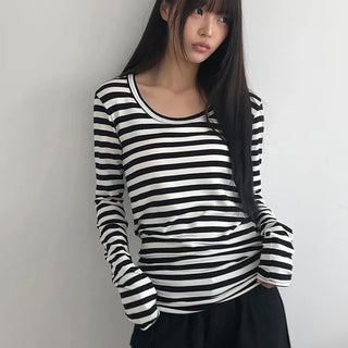 Juka Striped U-Neck Long Sleeve T-Shirt
