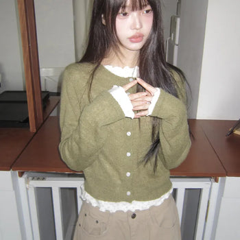 Fan-on Pendant Round Knit Crop Cardigan