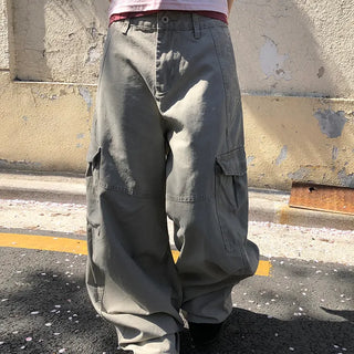 Riq Cut Curved Wide Cargo Pants