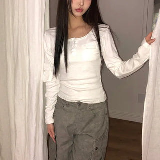 Muite U-Neck Pocket Long Sleeve T-Shirt