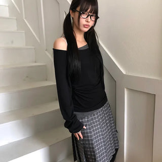 Elang Color Block Shirred One-Shoulder Long Sleeve T-shirt