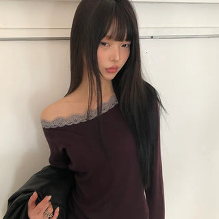 Enu Lace Lip Neck Long Sleeve T-shirt