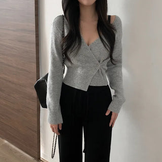 Cropped V-neck wrap knit