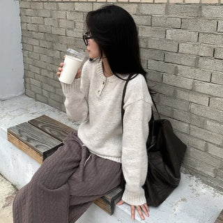 Wool button-up long-sleeved knit