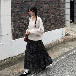 Wool boucle V-neck knit
