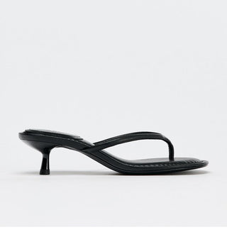 Round Toe Heel Flip-Flops