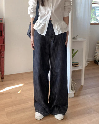 Ribbon collar blouse