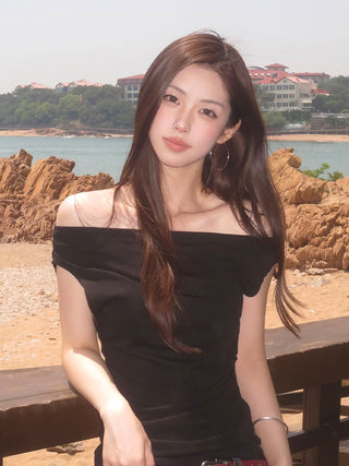 black letter Tops 01