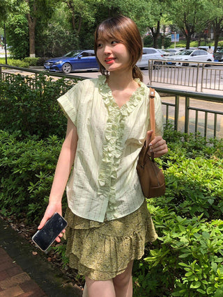 green lace shirt