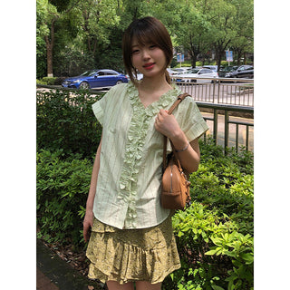 green lace shirt