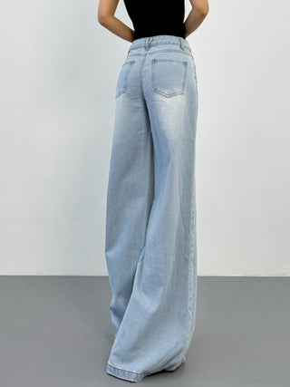 horn-leg jeans