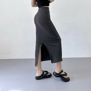 knitted slit skirt