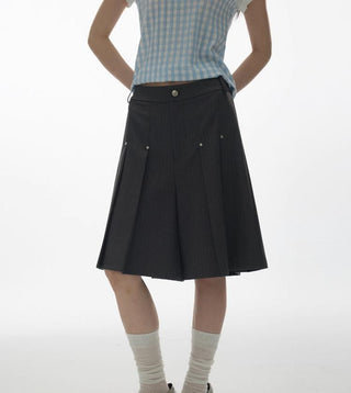 [YAWHAT] rivet pleated shorts